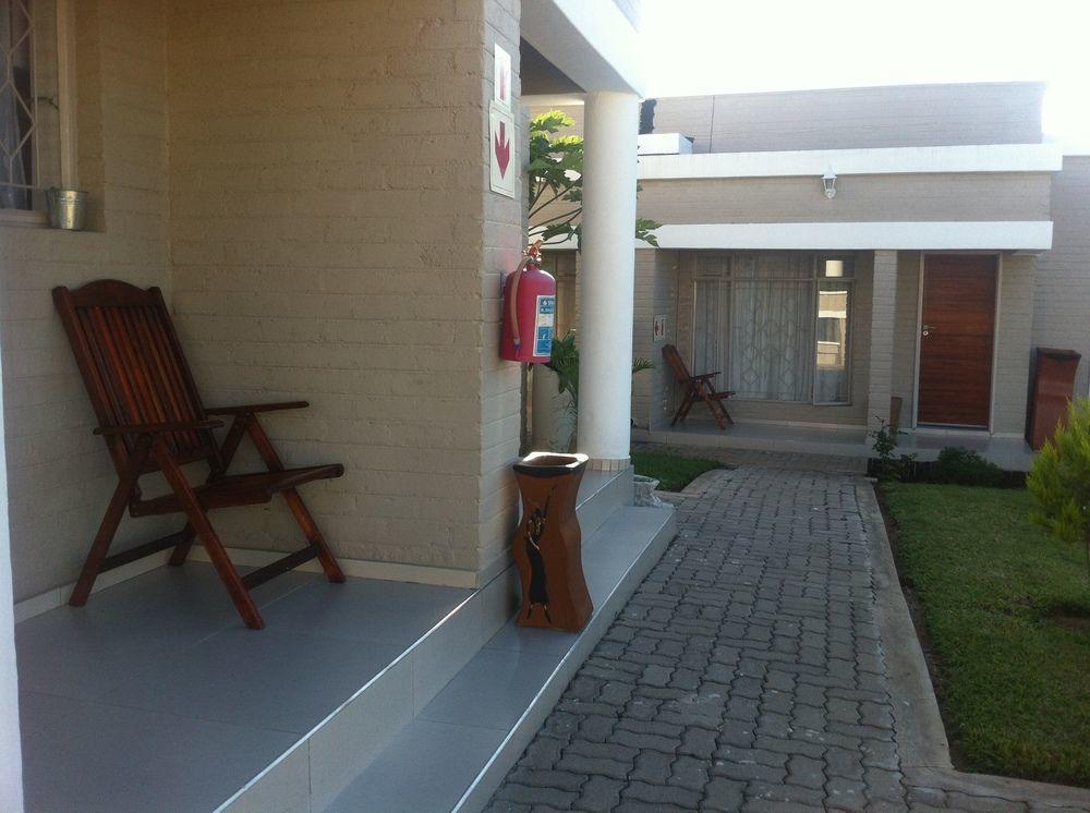 Hill View Inn Serowe Eksteriør bilde